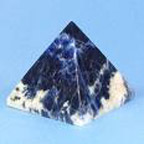 Sodalite pyramide